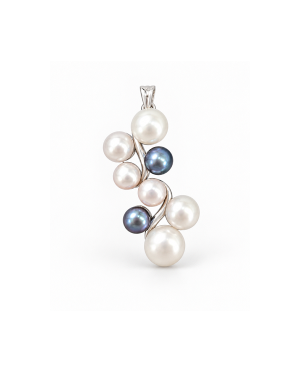 Multi-Pearl Cluster Pendant